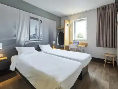 B&B Caen Mémorial - 33