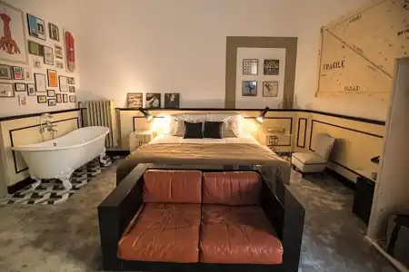 AdAstra Suites - 107