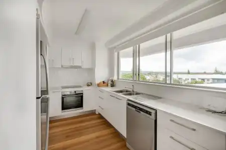 Cashelmara Beachfront Apartments - 33