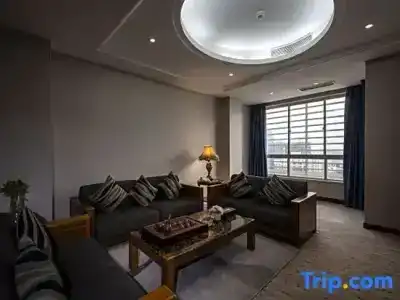 Haikou Baofa Shengyi - 111