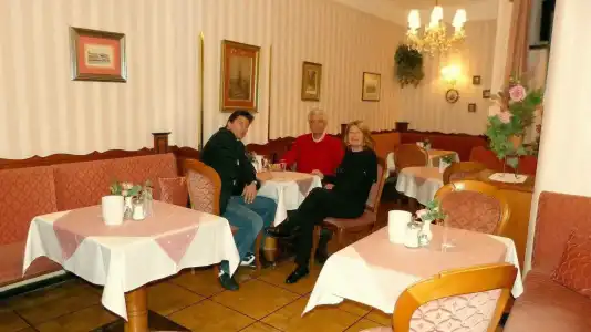 Zur Wiener Staatsoper - 19