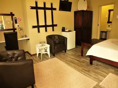 Uzuri Guesthouse - 25