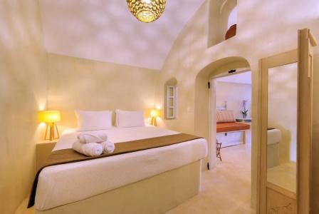 Pasithea Luxury Suites - 3