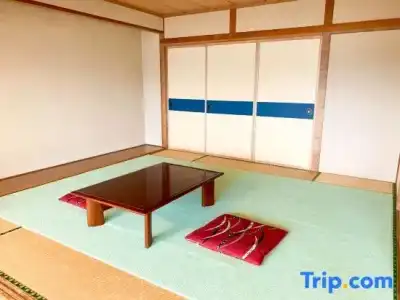 Royal Kitami - 60