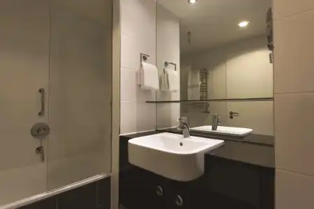 Adina Apartment Berlin Mitte - 40