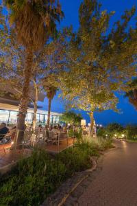 Royal & Imperial Belvedere Resort - 1