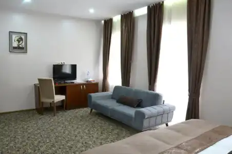 Old Metekhi - 68