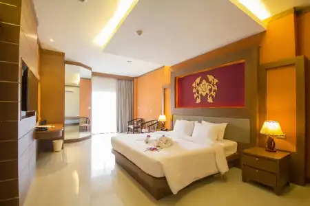 Quality Beach Resorts and Spa Patong - 4