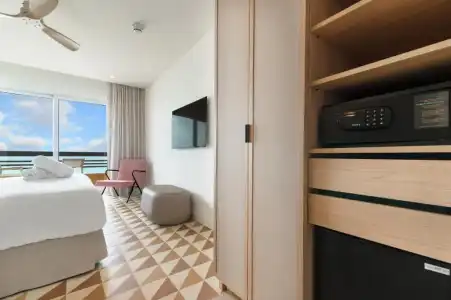 Akquaaa Boutique - 86