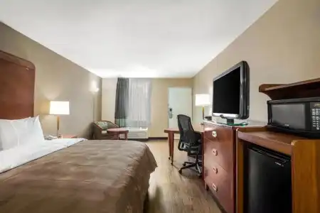 Quality Inn & Suites University Area - 26