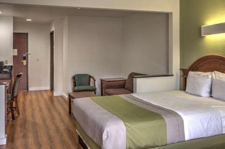 Motel 6 Dallas, TX - Northwest - 48