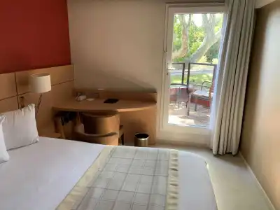 Best Western Plus Le Lavarin - 2