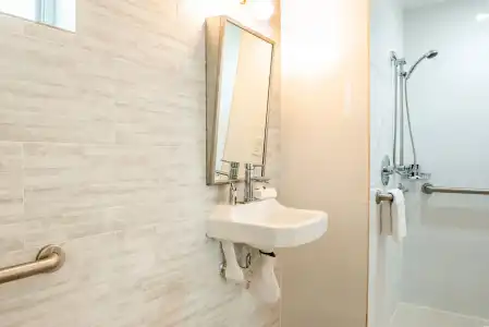Beachside All Suites - 11