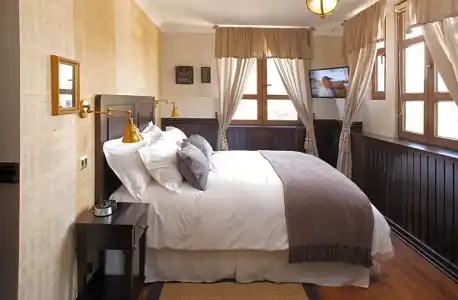 Boutique Castillo Rojo - 113