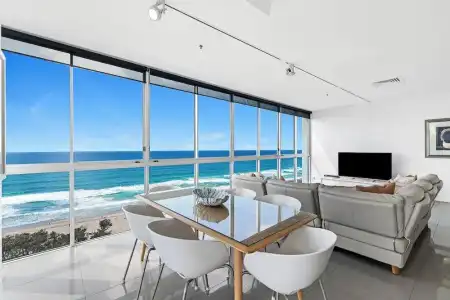 ULTIQA Air On Broadbeach - 325