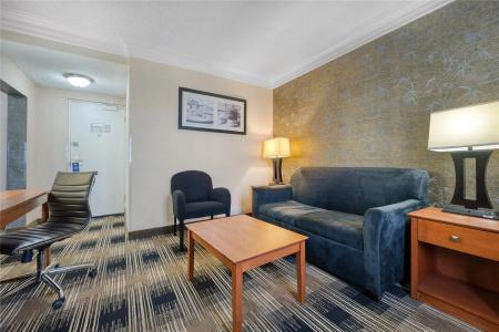 Best Western The Inn At Rochester Airport - 11