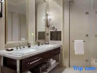 The Ritz-Carlton, - 84