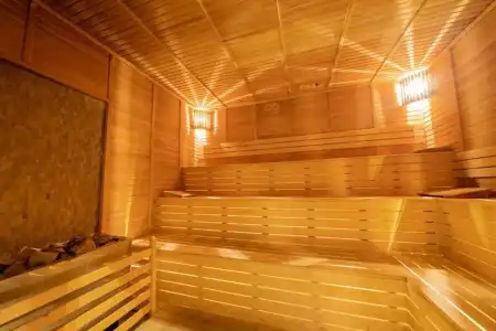 The Norm Collection Door'a - 22