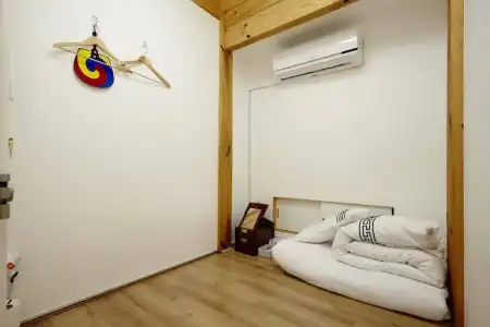 Hanok 24 Guesthouse Gyeongbokgung - 5