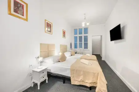 Downtown Bratislava B&B - 32