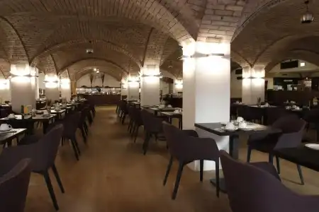 Bayerischer Hof - 9
