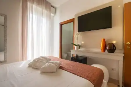 Stella d'Oro - 102