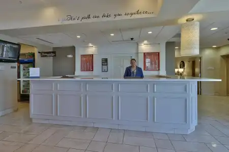 Hilton Garden Inn Albuquerque / Journal Center - 27