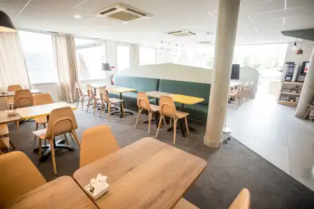 ibis Styles Clermont Ferrand Sud La Pardieu - 23