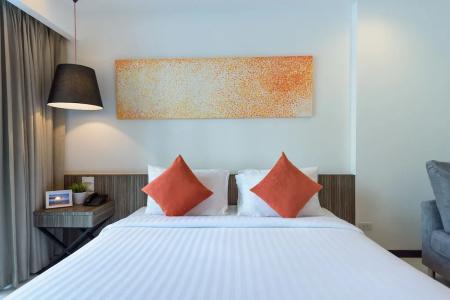 J Residence - 110