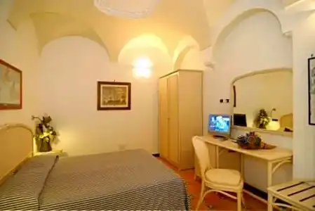 Bellevue Suite - 48