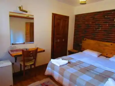 Amazon Petite Palace - 4