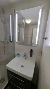 Bernstein Acamed Resort - 29