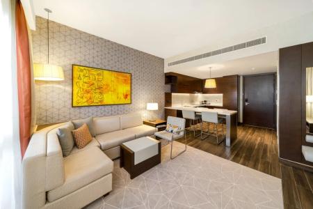 Hyatt Place Wasl District - 16