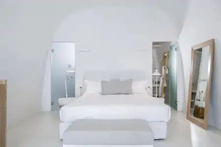 Charisma Suites - 3