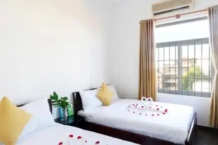 Hue Royal - 16