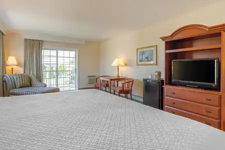 Ogunquit & Suites - 50