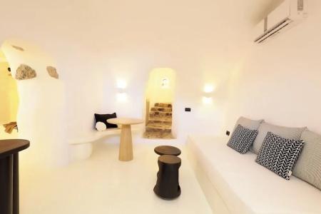 Luna Santorini Suites - 97