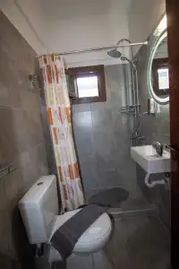 Harrys bar & apartments - 26