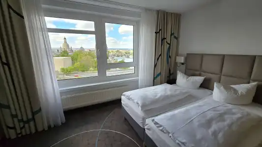 am Terrassenufer - 66