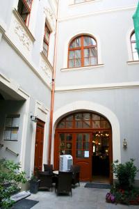 U Zlateho Jelena - 1