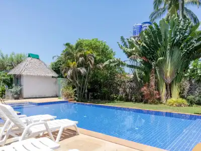 OYO 1046 Noppharat resort - 7