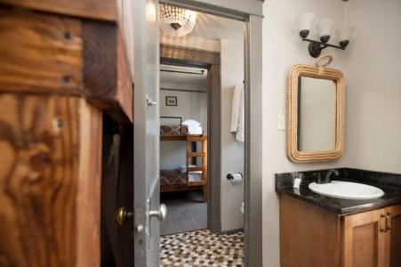 Gardner & Hostel - 70