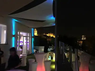Adriano Boutique Sevilla - 12