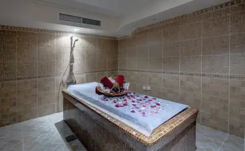 Royal Beach Resort & Spa - 26