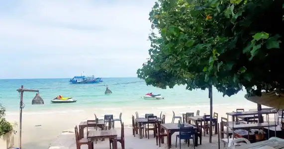 LaLune Beach Resort - 8