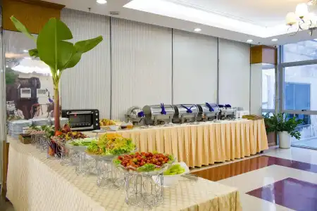 Holiday Central Nha Trang - 13