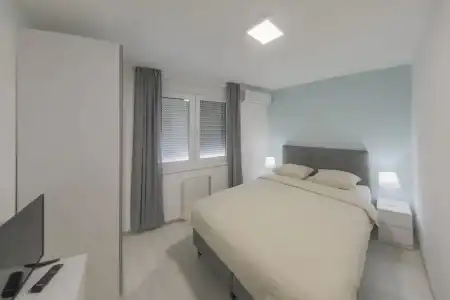 Live & Sleep - 2