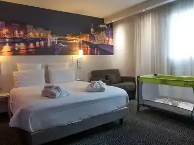 Mercure Lyon Centre Charpennes Parc de la Tete d'Or - 4