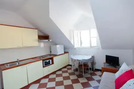 Giada - 60