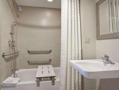 DoubleTree by Hilton Philadelphia Center City - 41